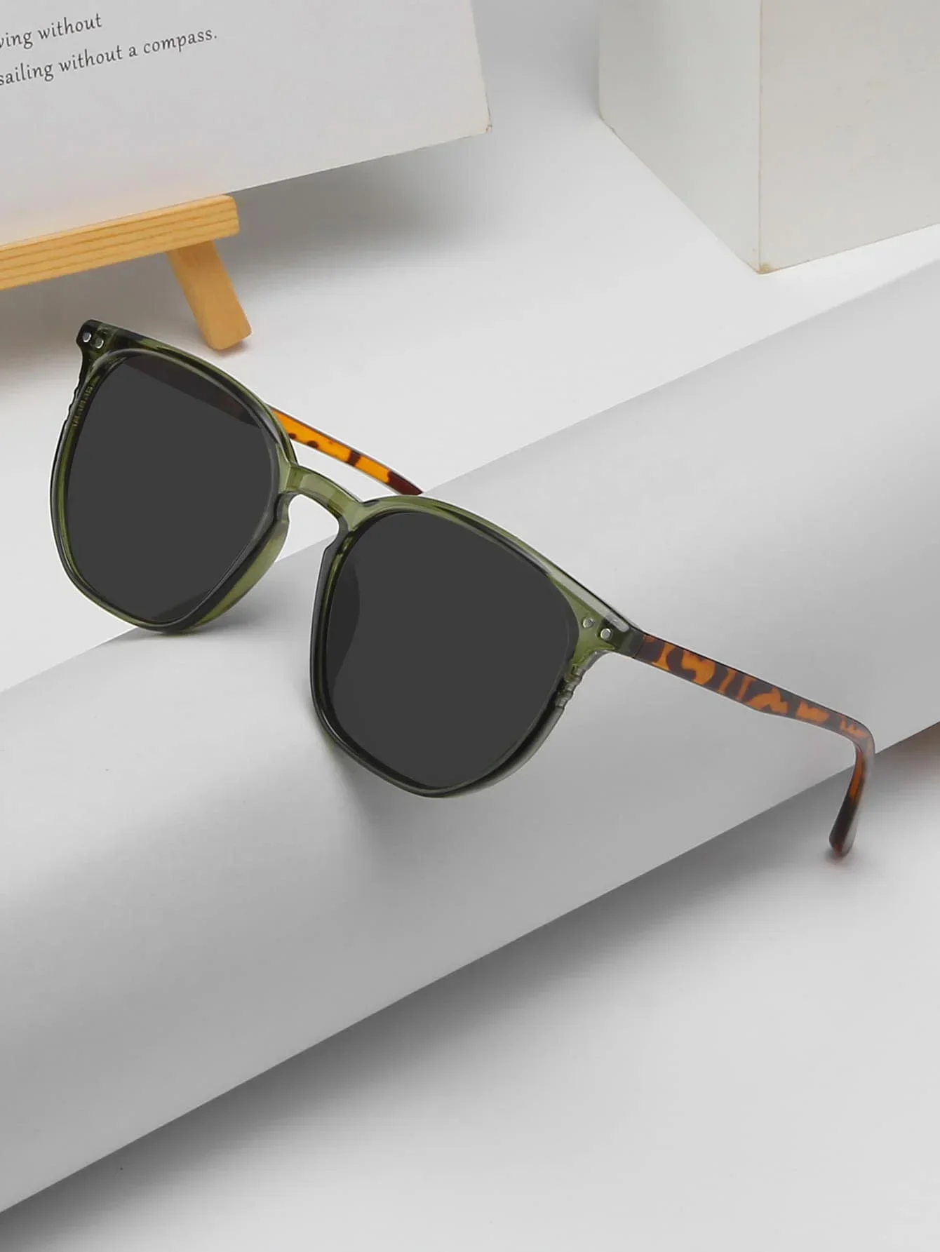 Men Accessories For Beach - 1 Pair Of Women Round PC
