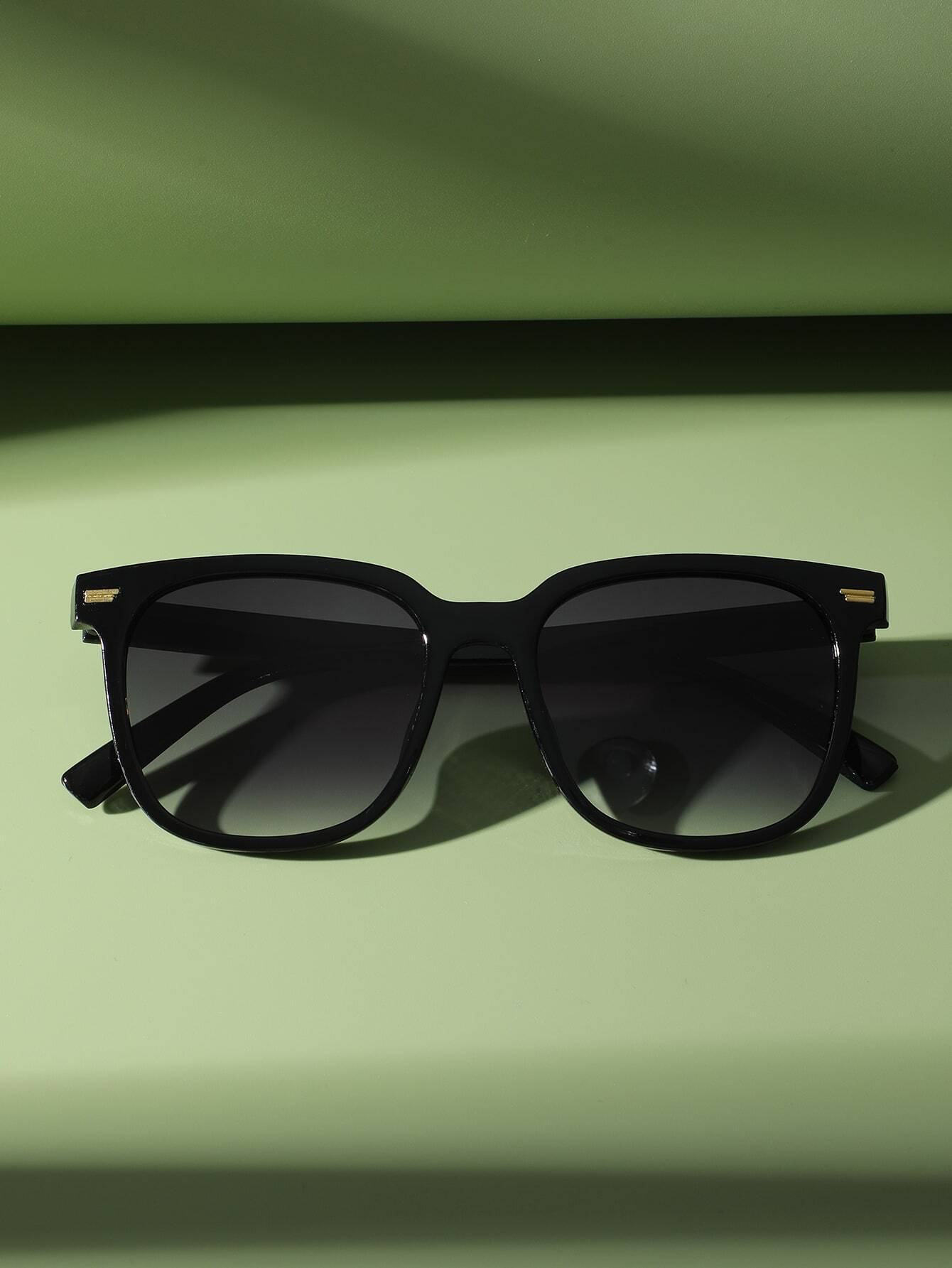 1pc Square Plastic Fashion Sun - Men Accessories For Beach review and price