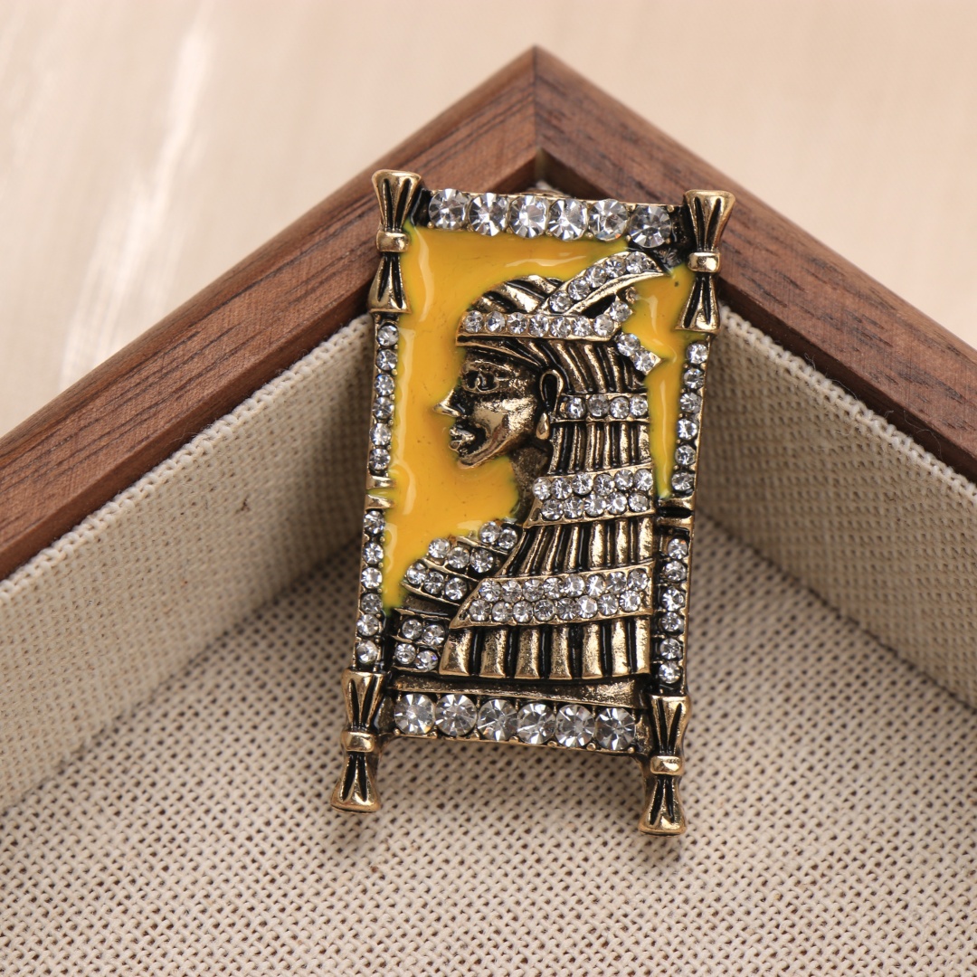 Baroque Luxury Vintage Indian  - Men Accessories India review and price